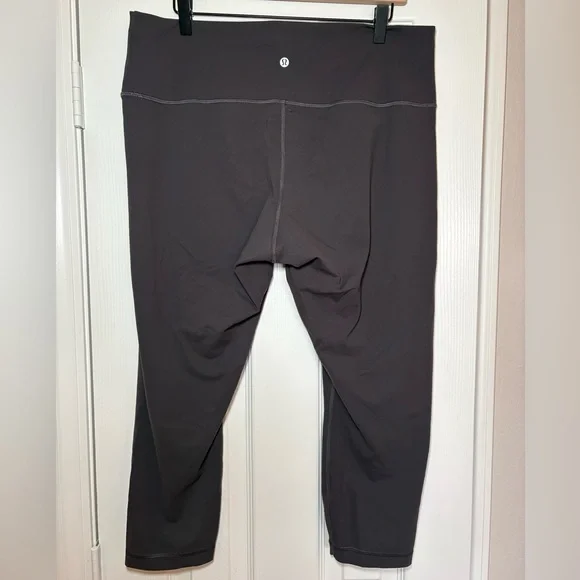 lululemon Wunder Train High-Rise Crop 23” Graphite Grey Size 18 - Picture 4 of 8